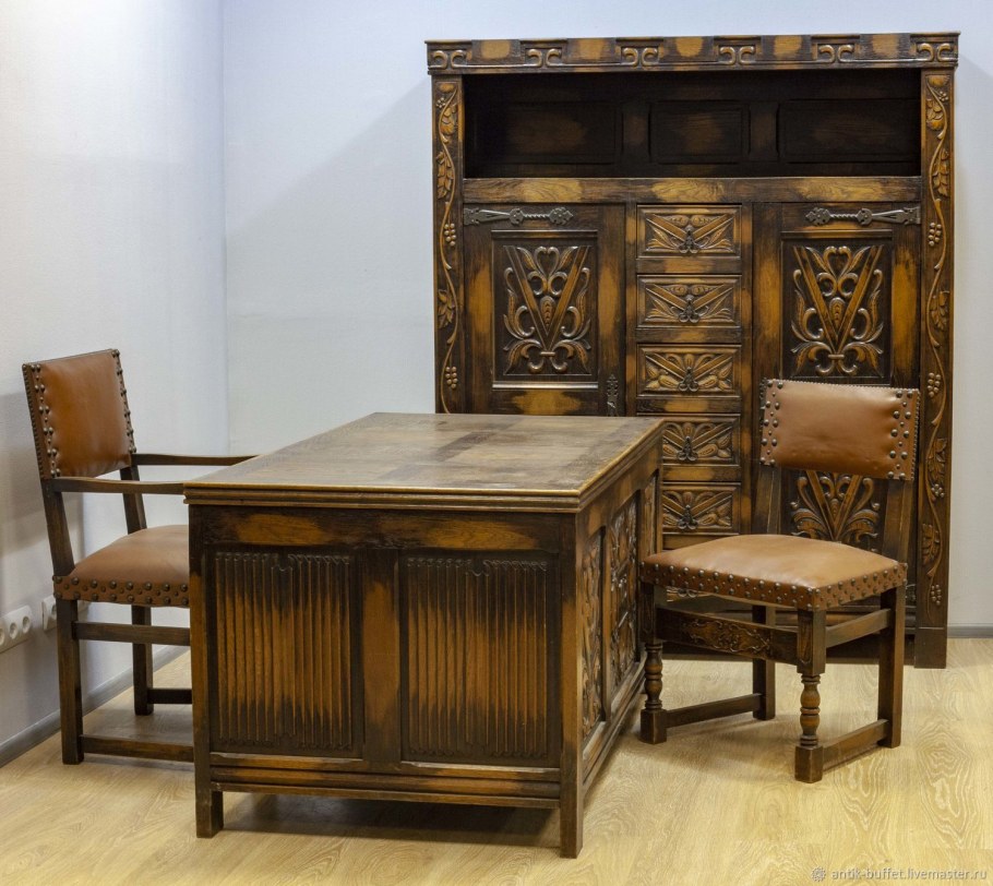 Мебель в готическом стиле