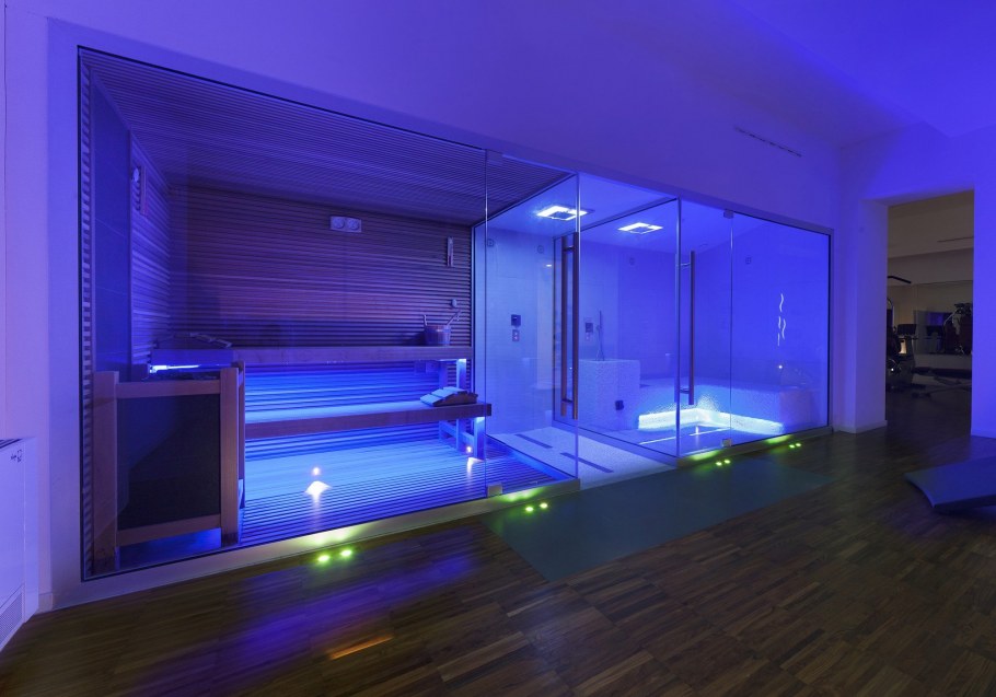 Комната с подсветкой