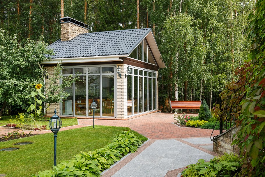 Стеклянная веранда к дому