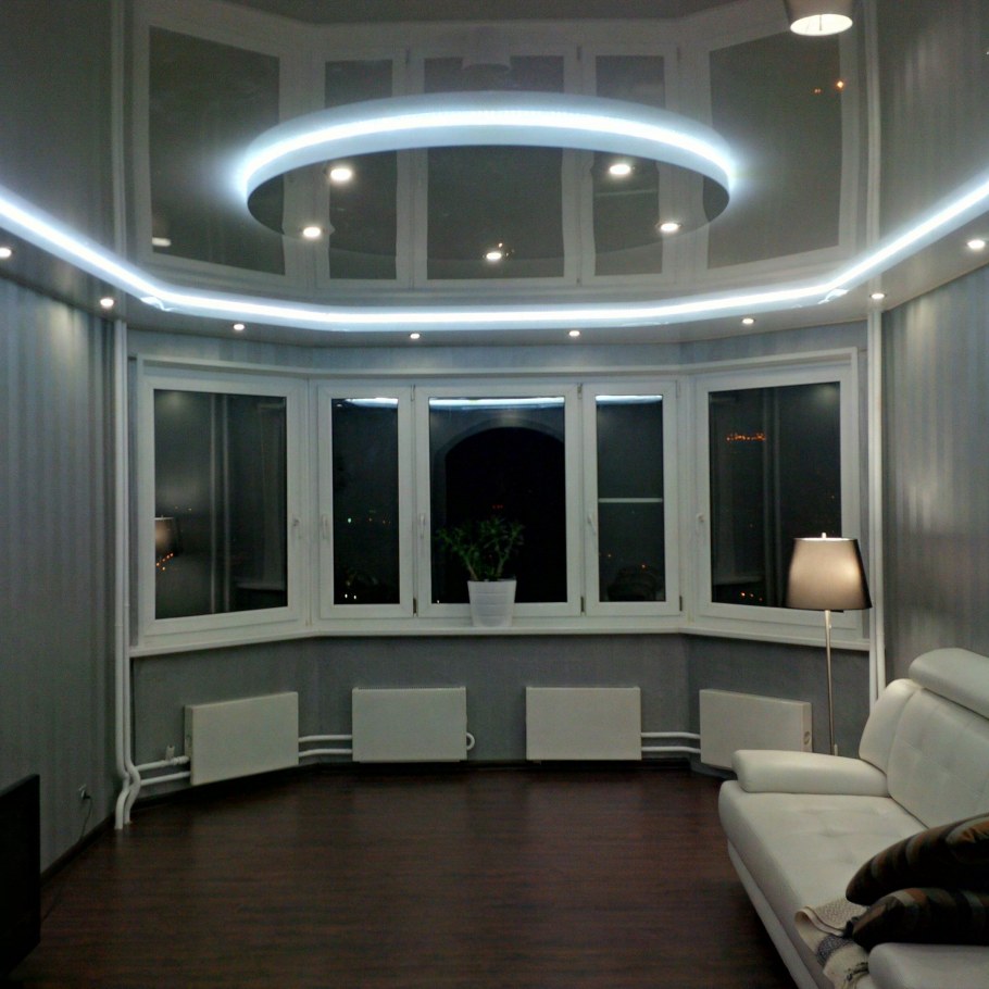 Подвесной потолок в эркере