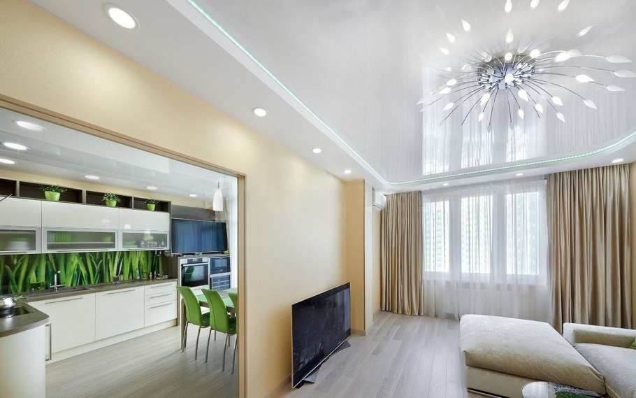 Двухуровневый натяжной потолок с подсветкой в гостиной