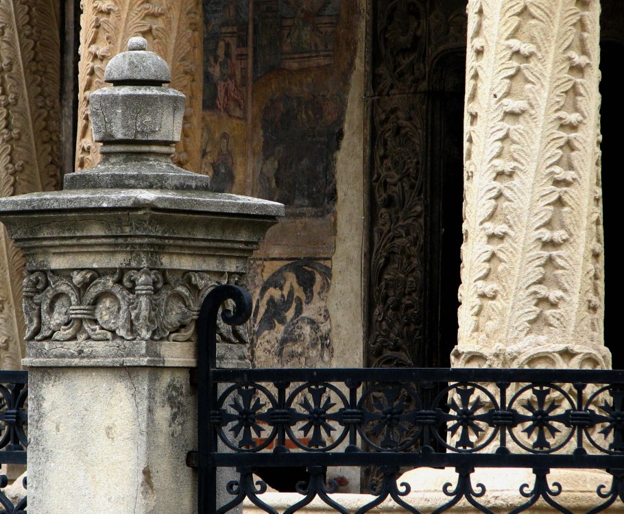 Древние плитки