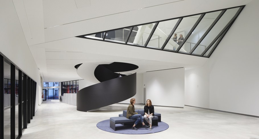 Интерьер в стиле кубизм