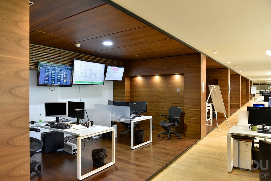 Офис опен Спейс тоска