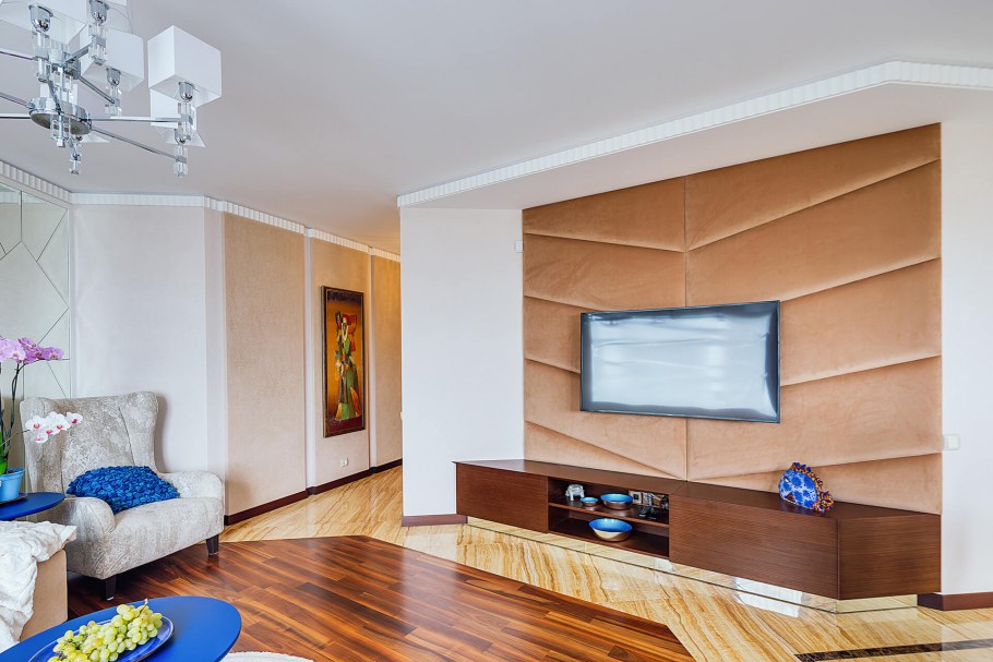 Отделка стены под телевизор