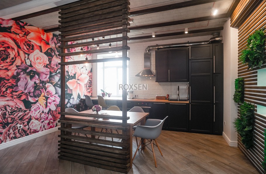 Стеклянные перегородки для зонирования пространства в комнате