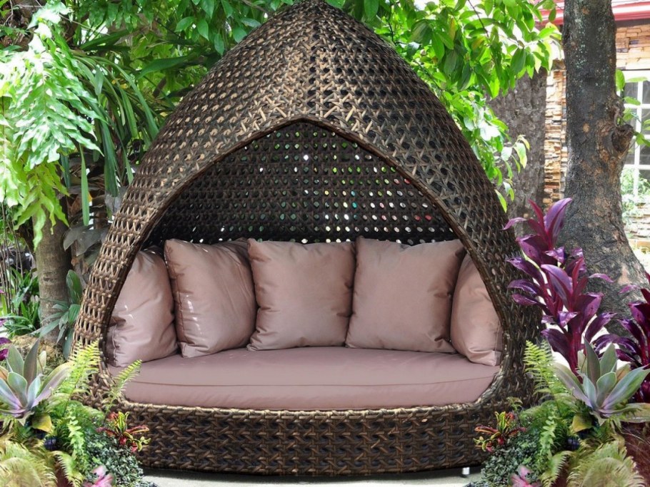 Фигуры из лозы для сада