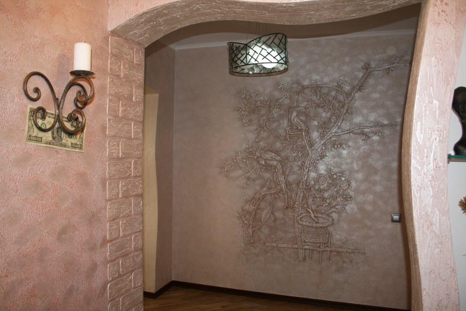 Декоративная штукатурка шелковая в интерьере