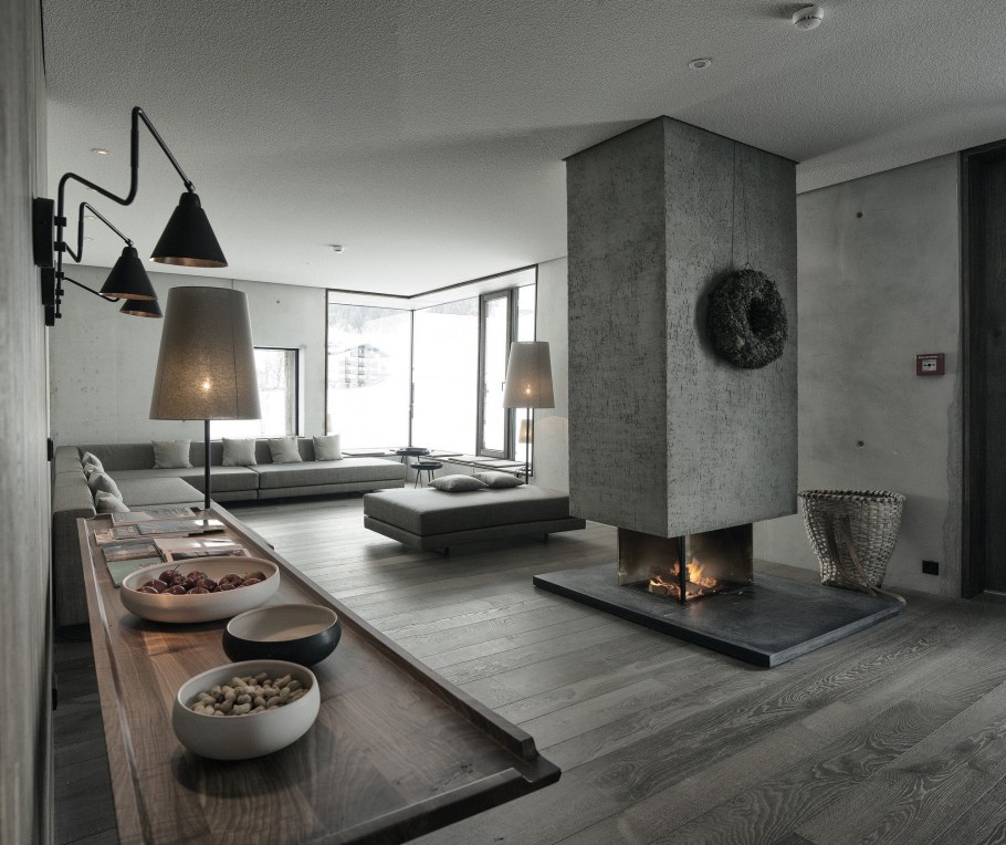 Камин в стиле брутализм