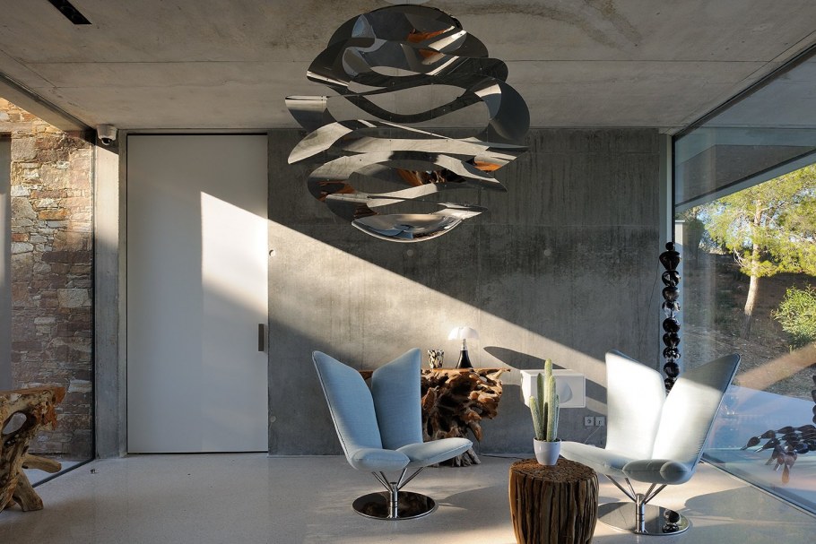 Лестница из архитектурного бетона