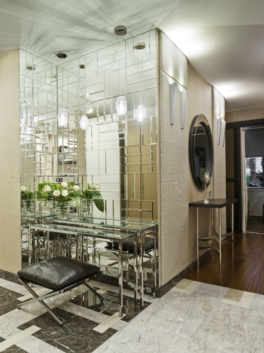 Зеркальная стена в интерьере