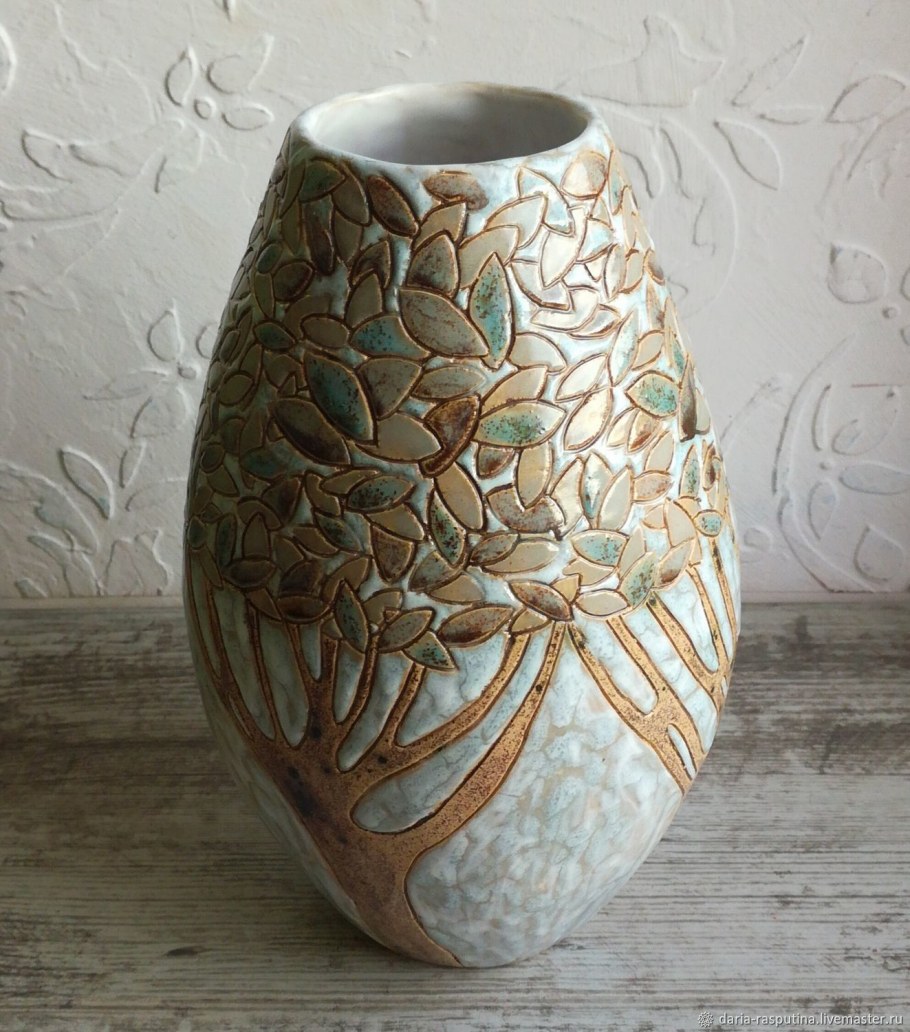 Ваза из глины