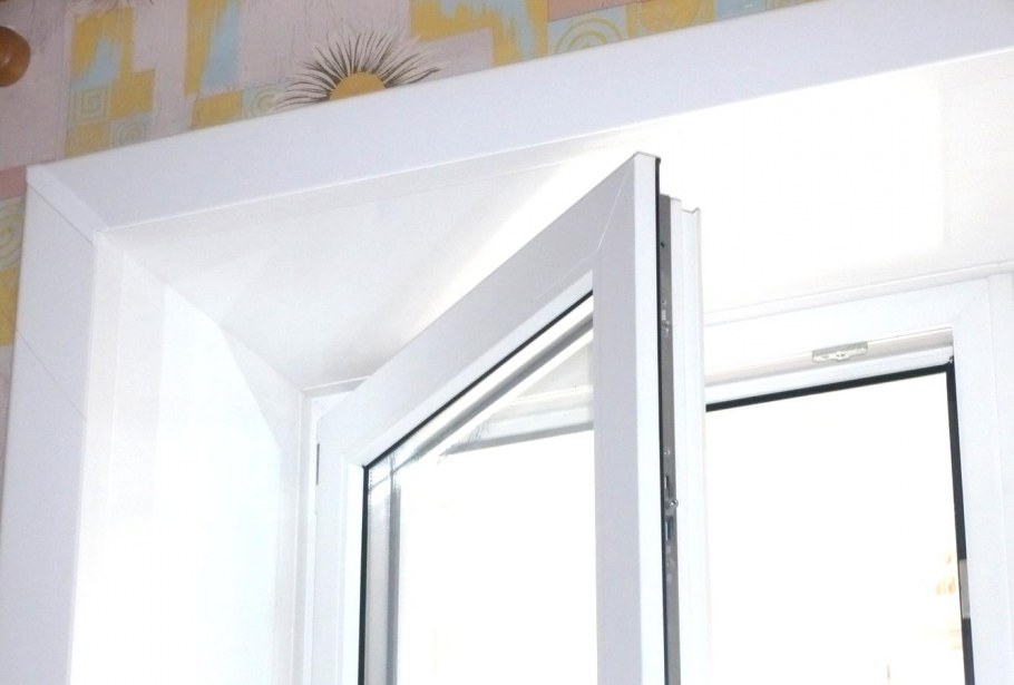 Откосы на окнах внутри