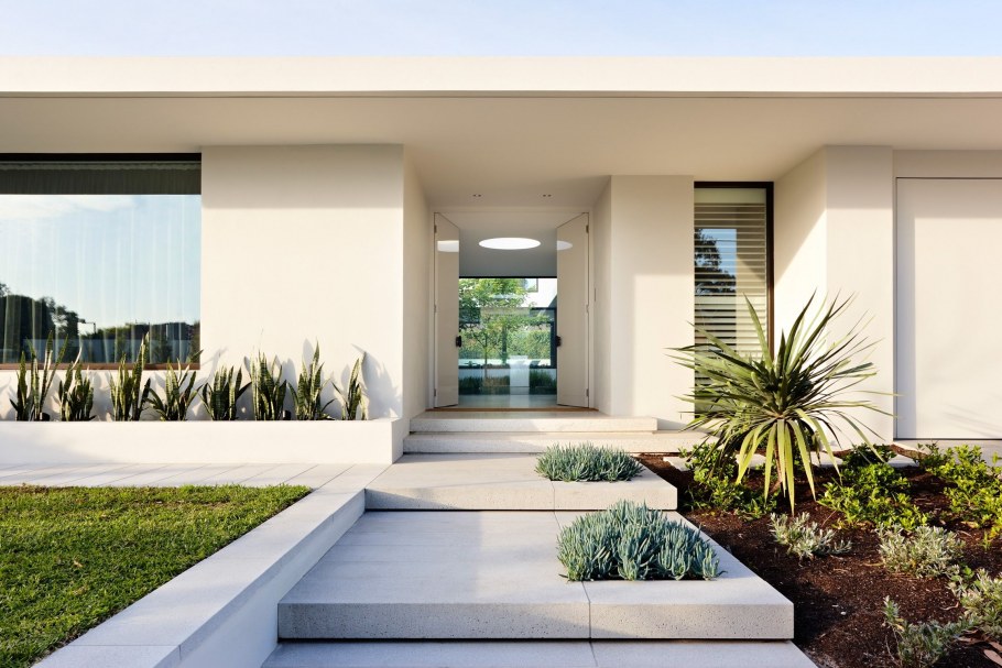 Входные группы современная жилая архитектура