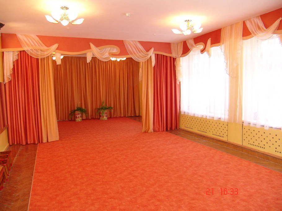 Занавески для музыкального зала в детском саду