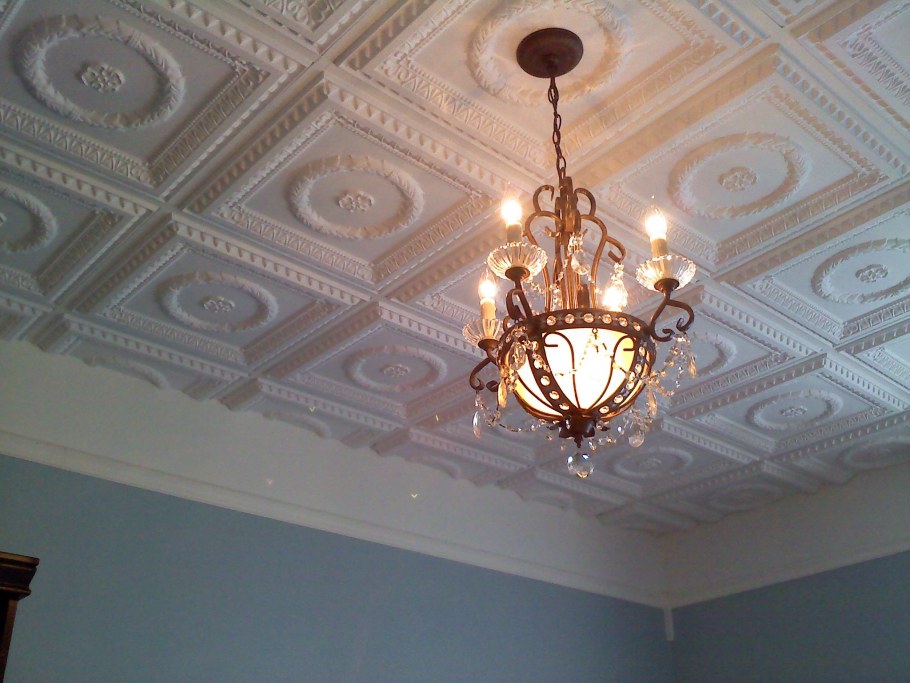 Отделочные потолочные плиты