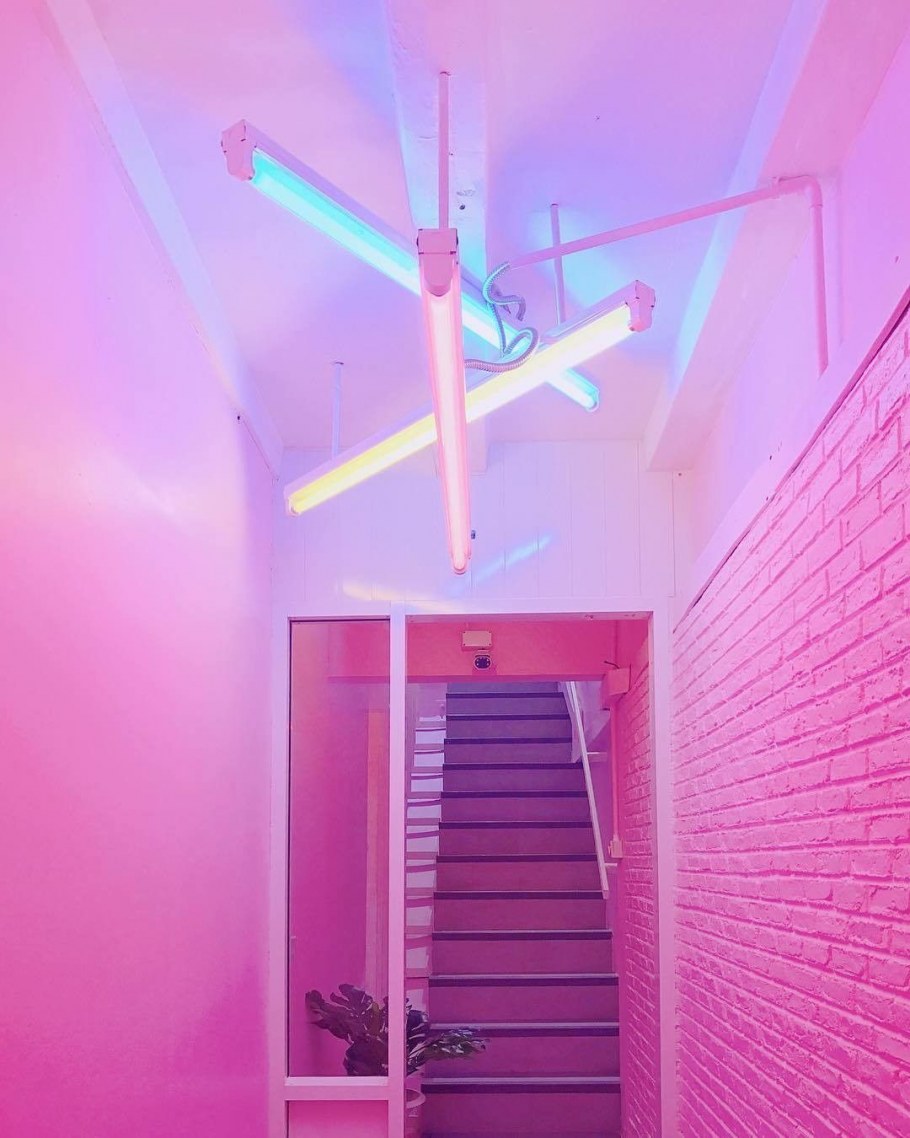 Pink aesthetic неон