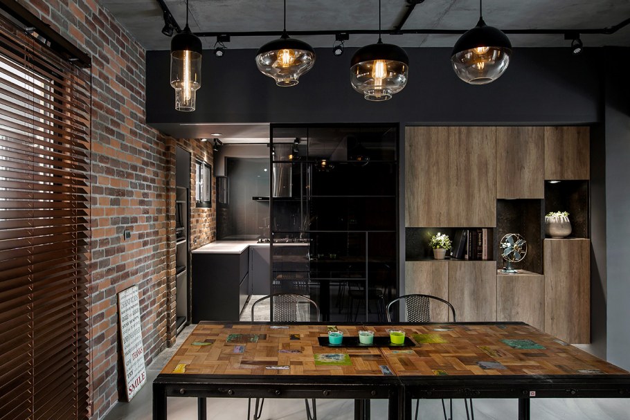 Отделка потолка лофт