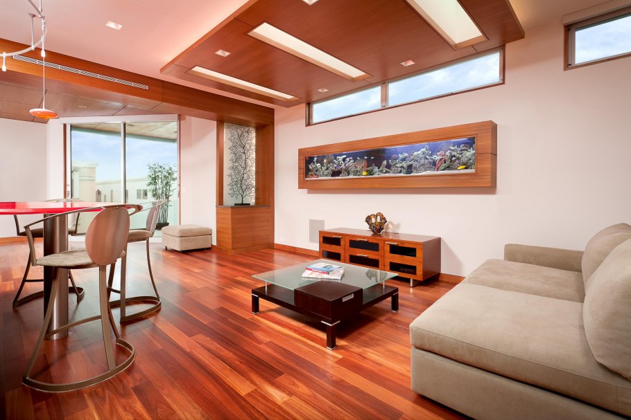 Рыжий пол в интерьере