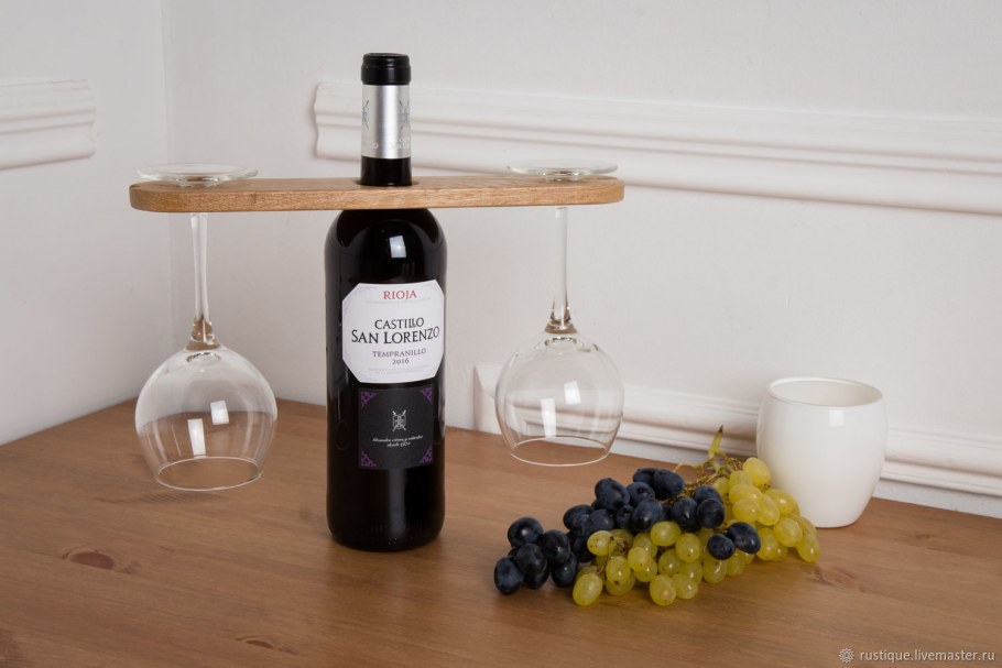 Барная полка для бутылок и бокалов