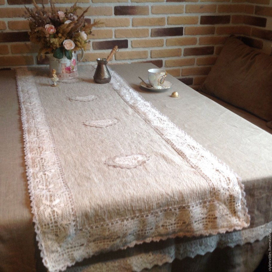 Льняная скатерть