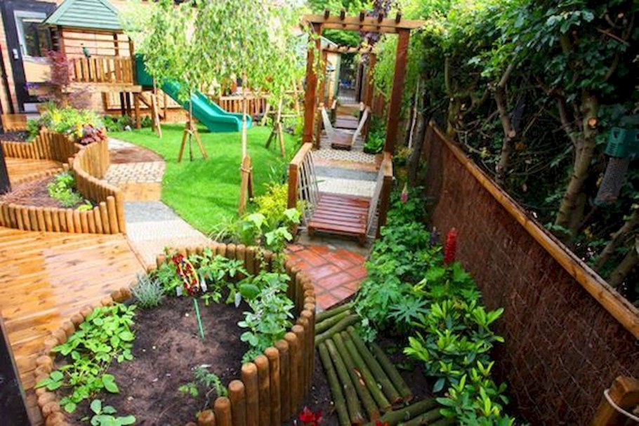 Детская площадка на участке