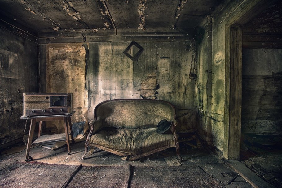 Заброшенная комната