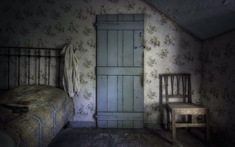 Зловещая комната