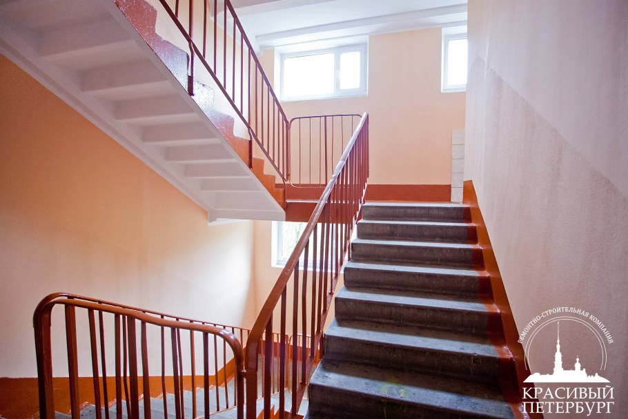 Покраска подъездов в многоквартирном доме в Вологде