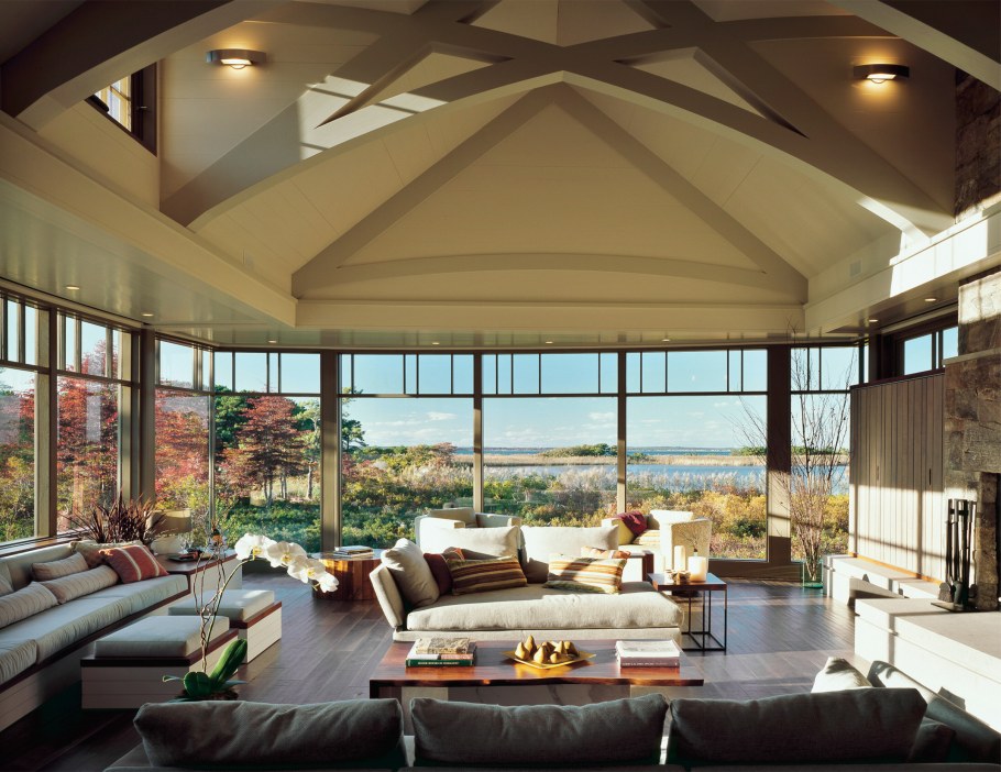 Мини с панорамным потолком