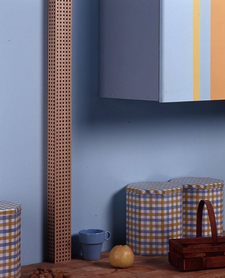 Декор трубы отопления на кухне