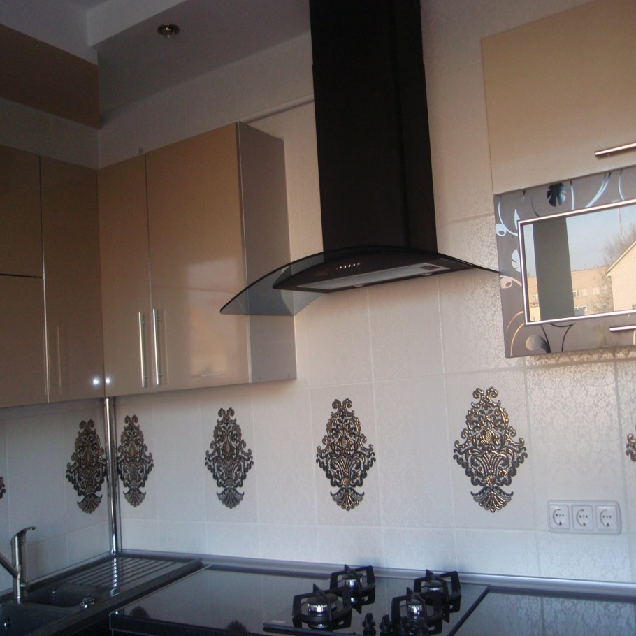 Короб для закрытия вытяжки на кухне