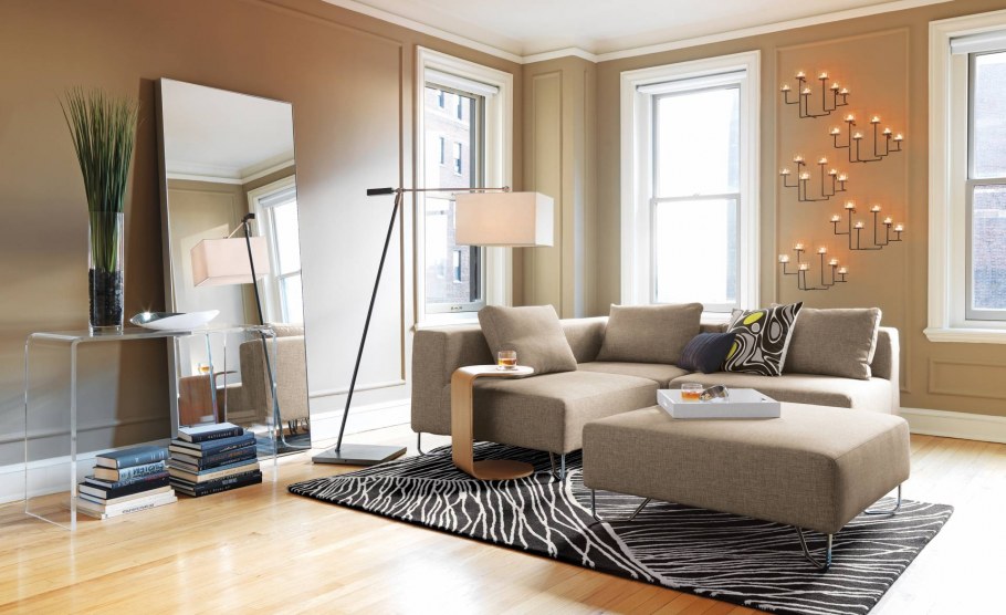 Зеркала в маленькой гостиной