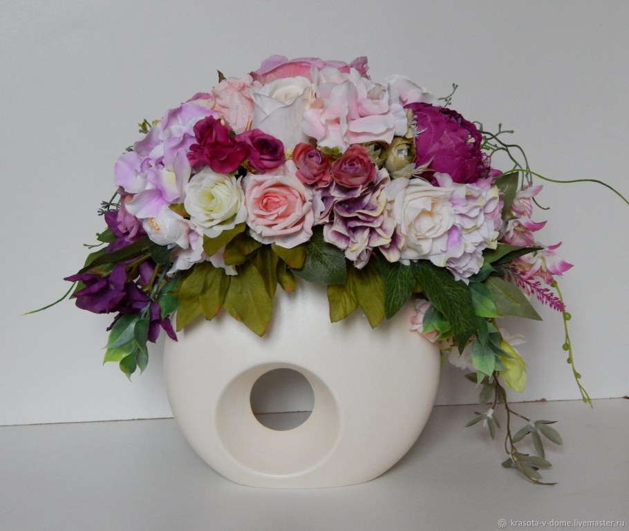 Шарообразная Цветочная композиция