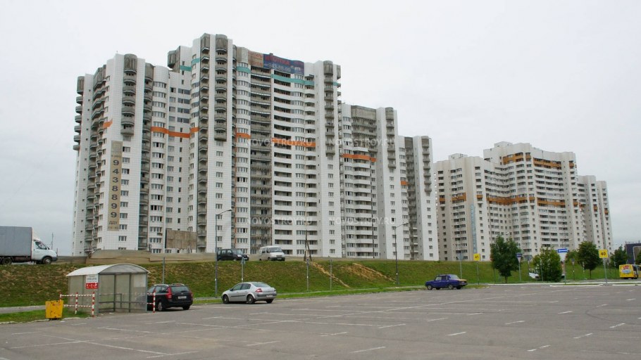 Дома мебели на Ломоносовском проспекте в Москве