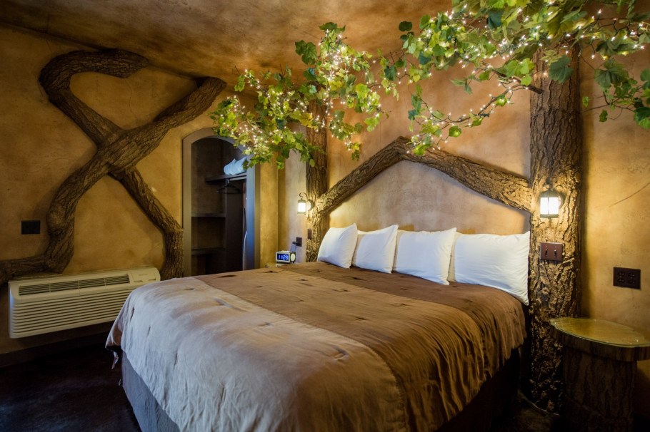 Спальня в сказочном стиле