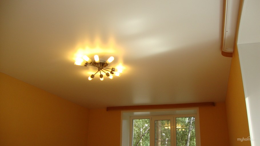 Двухуровневые натяжные потолки