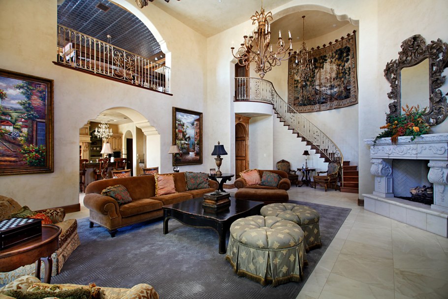 Дом в колониальном стиле внутри