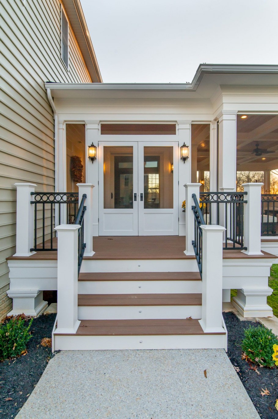 Крыльцо в американском стиле