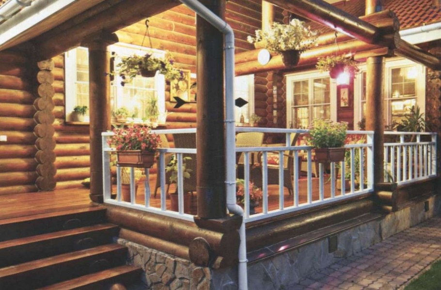 Терраса с колоннами