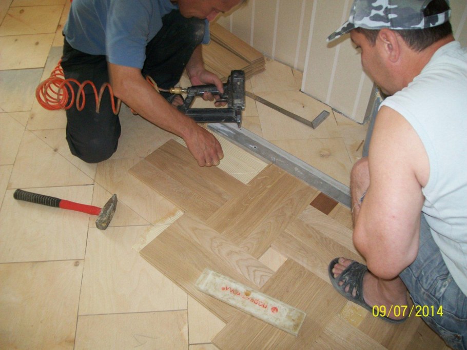 Укладка штучного паркета