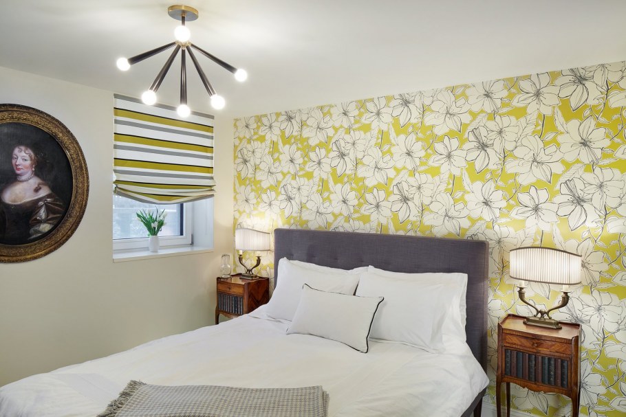 Полосы на стене в интерьере