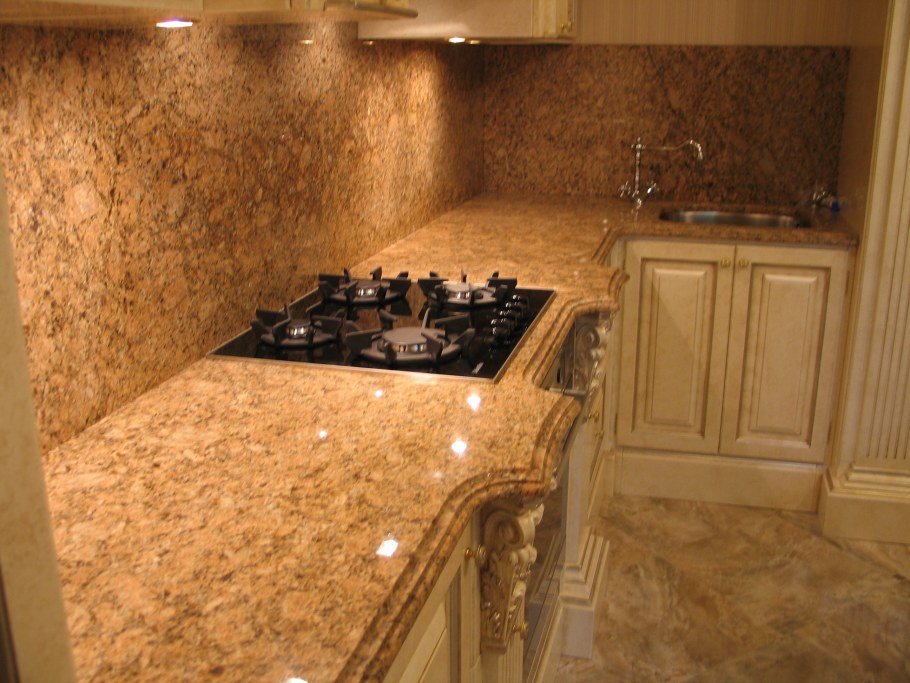 Столешница из гранита Джиало Венеция