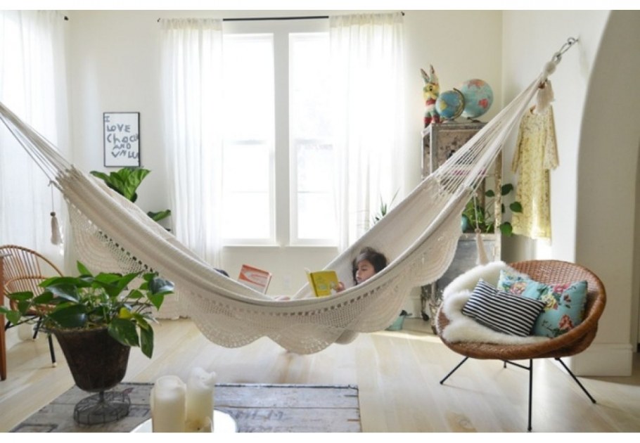 Гамак в комнате