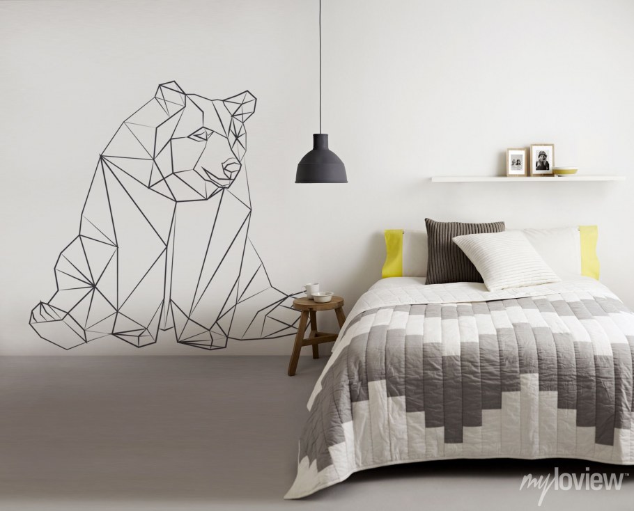 Стильное настенное зеркало