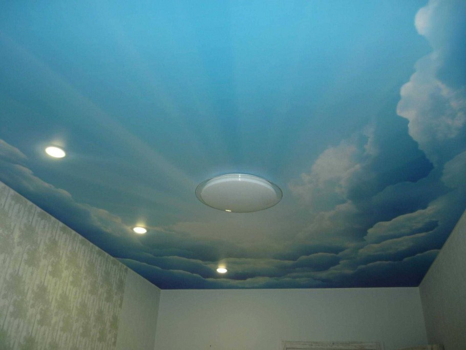 Натяжной потолок серый матовый