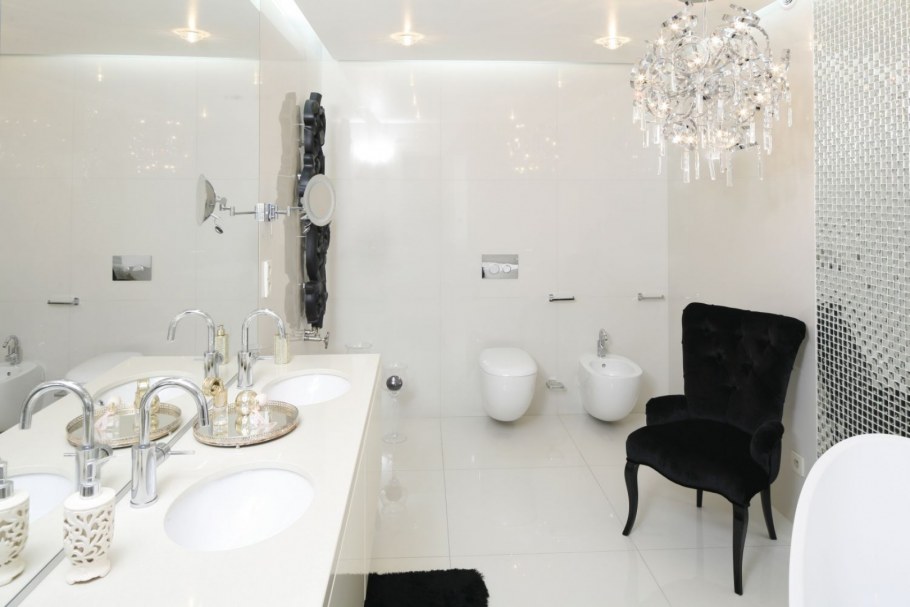 Белая ванная в интерьере Фотогалерея