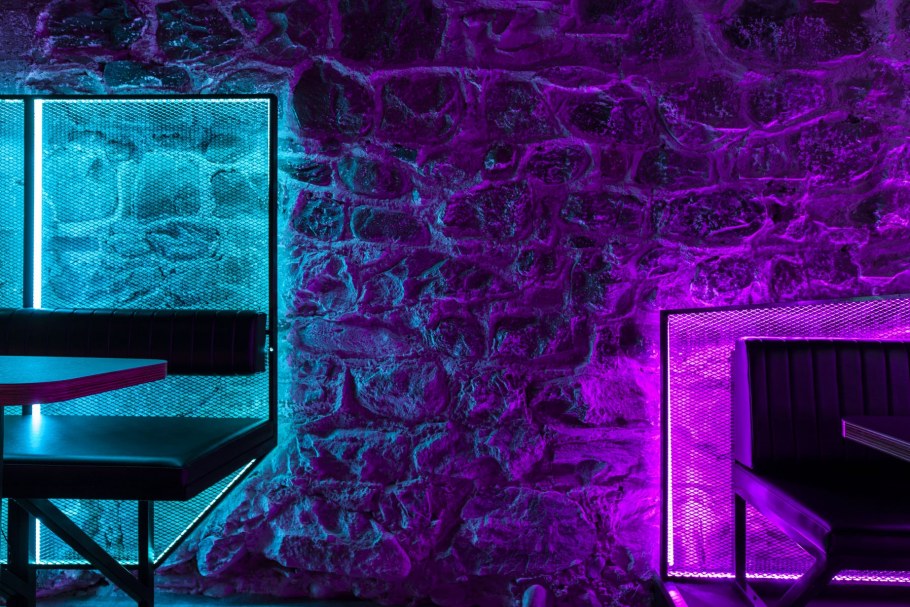 Дизайн бара неон