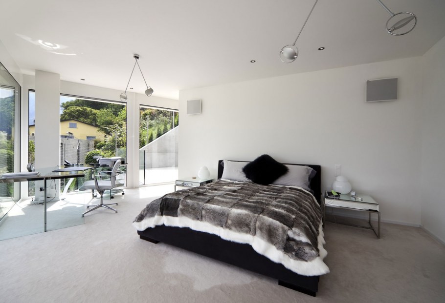 Белая декоративная штукатурка в интерьере