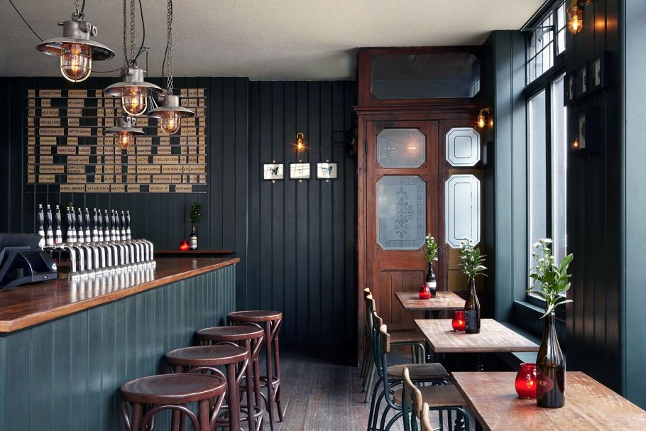 Пивной бар в английском стиле